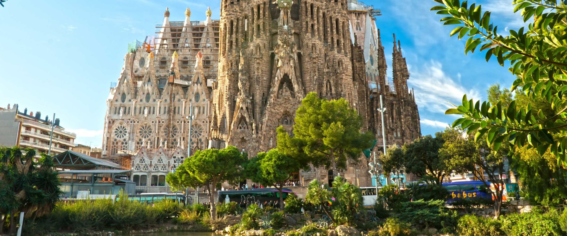 What is the most visited tourist attraction in the world?