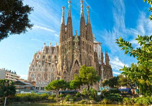 What is the most visited tourist attraction in the world?